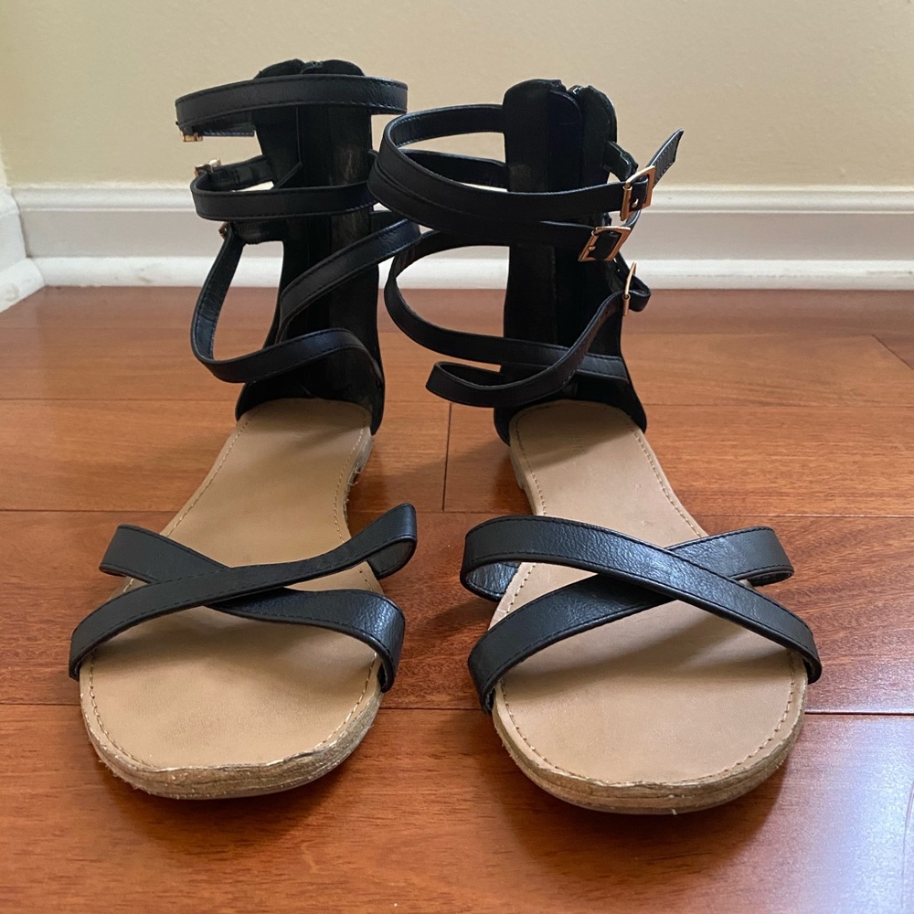 Forever 21 Sandals - Picture 2 of 4
